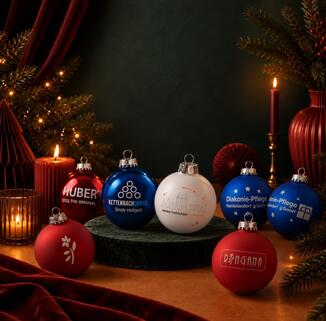 Individuell bedruckte Weihnachtskugeln mit Firmenlogos und Wunschmotiven Individuell bedruckte Weihnachtskugeln mit Firmenlogos und Wunschmotiven