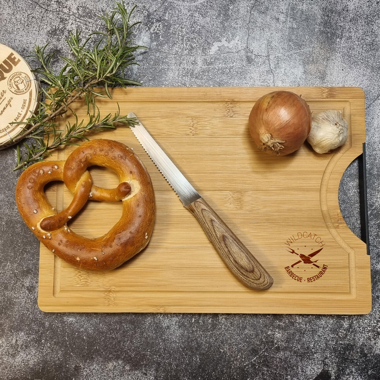 Werbe-Schneidebrett Elegance aus FSC®-zertifiziertem Bambus mit praktischer Saftrille