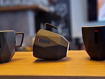 Natürlich gibt's bei uns die schönsten Tassen mit Lerche-Motiv