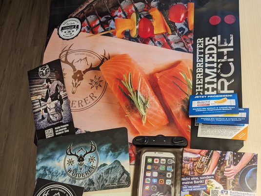 Gespendete nachhaltige Aktionstaschen mit goodies aus Region für die Königsdorfer Läufer des Blutspendelaufs 2024