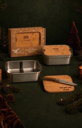 Lunchbox Nature Elegance 1,4l als Werbeartikel mit Logo Gravur, rostfreier Edelstahl, mit Bambusdeckel, der zugleich als Brotzeitbrett dient.
