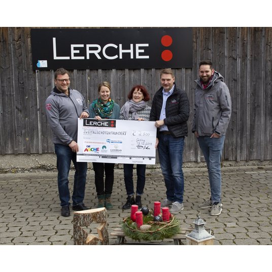 Spendescheck Übergabe von Lerche: in 2019 