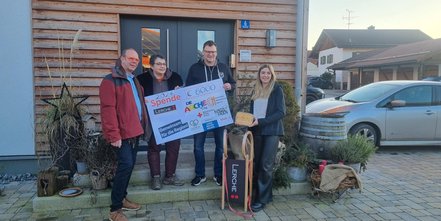 Übergabe Scheck 2025