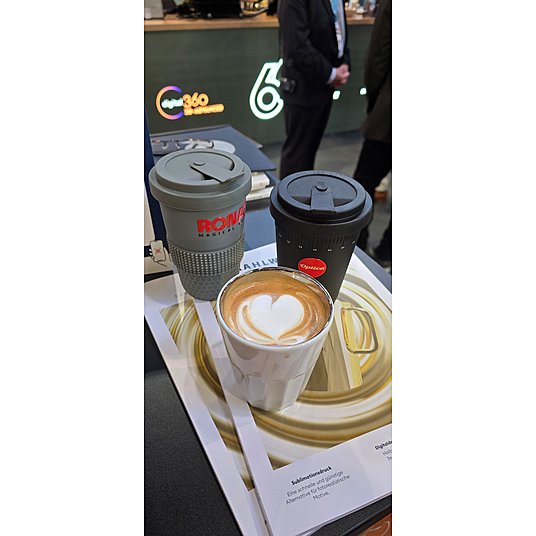 Hochwertige Werbetassen lassen den Kaffee noch einmal ein bisschen besser schmecken!