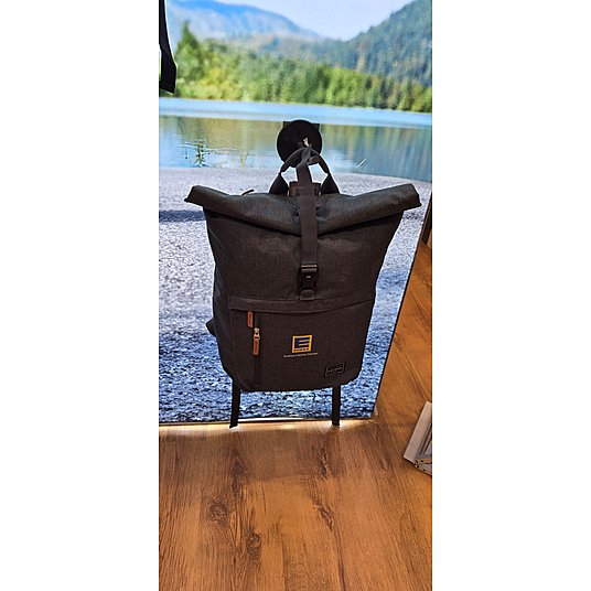 Werbe-Rollrucksack mit großem Stauraum für Laptop, Einkäufe und auf dem Fahrrad.