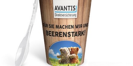 Müsli im bedruckten to-go-Becher 