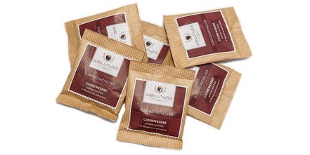 Individuell bedruckte Premium-Flowpacks von Wellnuss. Hochwertige Verpackungen mit leckerem Inhalt