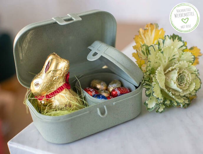 Individualisierbares Ostergeschenk mit Schokohasen und Eiern