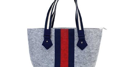 Individuelle Umhängetasche aus nachhaltigem und umweltfreundlichem Filz-Material