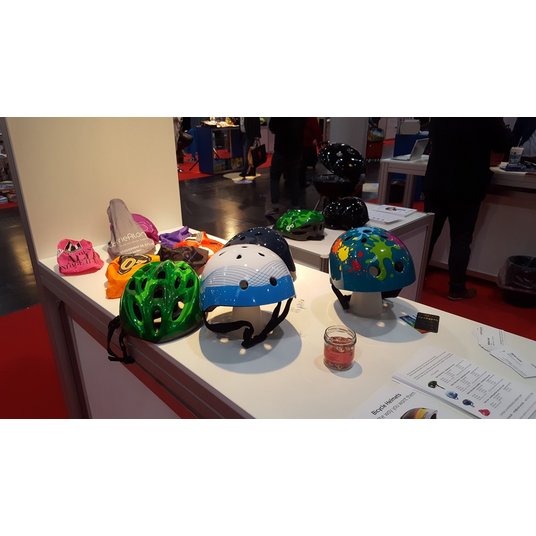 5929 volflächig bedruckte Fahrradhelme mit Werbelogo oder Stadt- und Touristmarketing