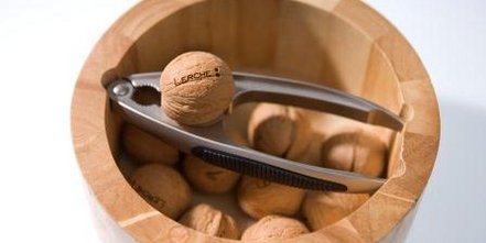 Originelles Weihnachtsgeschenk 2015 - Nussknacker aus Edelmetall im Set mit hochwertiger Holzschale