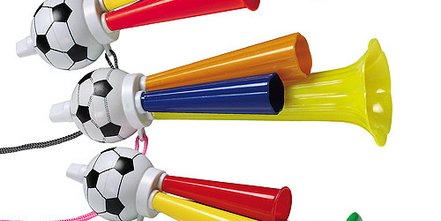 Preiswerte Fan-Artikel für die Fußball-WM 2014