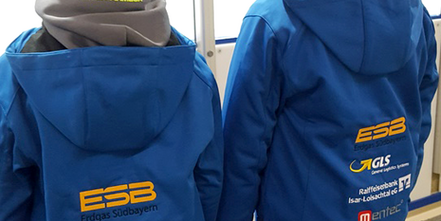 River Rats Eishockey Schüler mit individuell bestickter Werbejacke