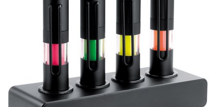 Textmarker mit Ständer aus Metall für Ihr Büro als Werbemittel