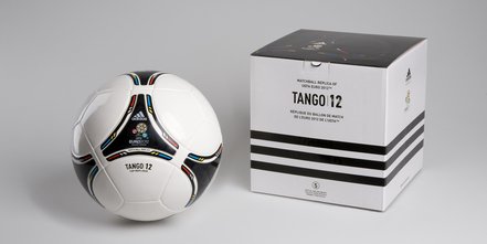 Top Replique Ball von Adidas