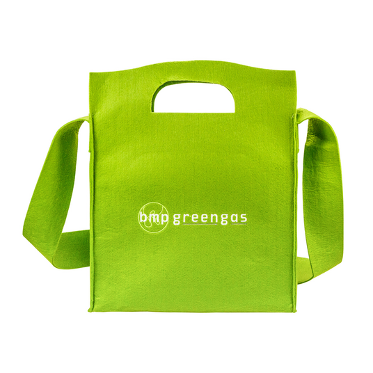 Individuelle Stick-Visualisierung auf farbiger Filztasche