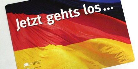 WM-Fanartikel, Werbemittel Klatschfächer Krachmacher