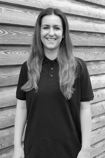 Vanessa Hanauer (Marketing)