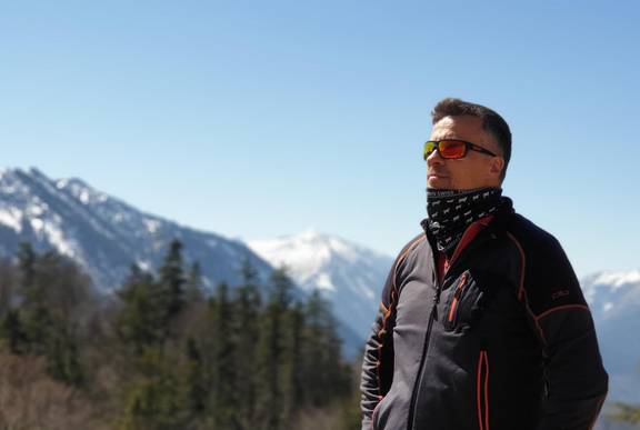 Multifunktionstuch mit bedrucktem Logo als Halstuch