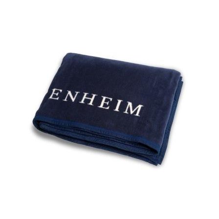 Attraktive Geschenkidee: modische Kuscheldecke mit individueller Logoeinwebung