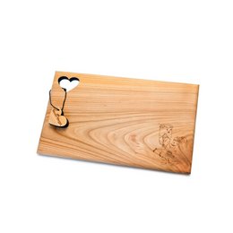 Ausgelasertes Schneidebrett &quot;Herzform&quot; aus Kirschholz für Lebensmittelindustrie Ferrero