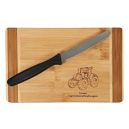 Werbe-Schneidebrett aus zweifarbigen Bambus mit Traktor  und Firma als Logo-Lasergravur