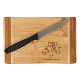 Werbe-Schneidebrett aus zweifarbigen Bambus mit Traktor  und Firma als Logo-Lasergravur
