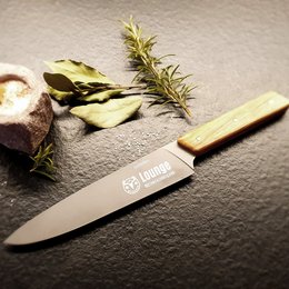 Chefmesser mit Olivengriff und Logo-Lasergravur