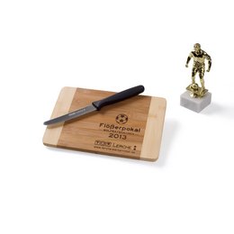 Fußball Pokal Brotzeitbrett aus Bambus mit Gravur für den Flößerpokal Wolfratshausen 2013