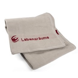 Kuscheldecke mit eingewebtem Logo