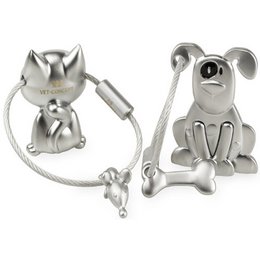 Markenqualität von TROIKA: Hochwertige Schlüsselanhänger aus Metall mit Gravur als Werbemittel