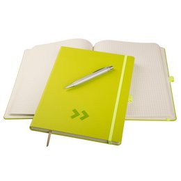 Logo-Notizbuch in grün mit markanter Prägung Ivory Line Q28 für intention Werbeagentur GmbH