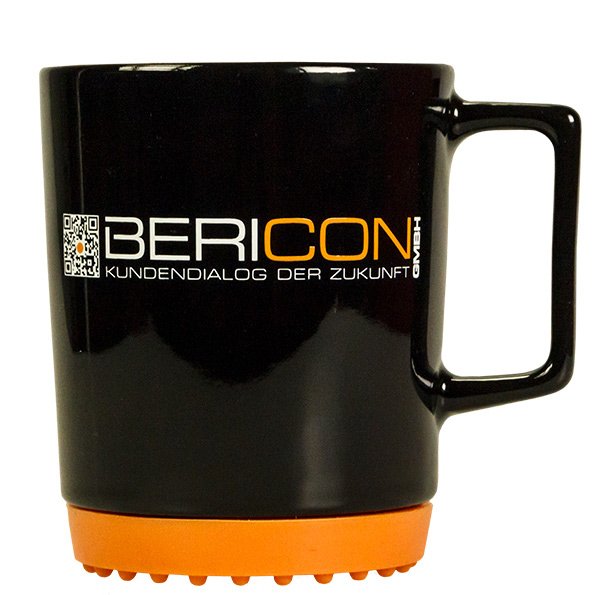 individuell bedruckter Werbe-Kaffeebecher aus Porzellan mit Softpad, umlaufend bedruckbar