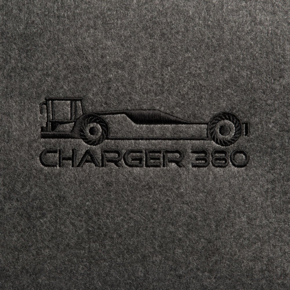 Filz-Kuriertasche mit individueller perfekten uns hochwertigen detailgetreuen Logo-Stickerei