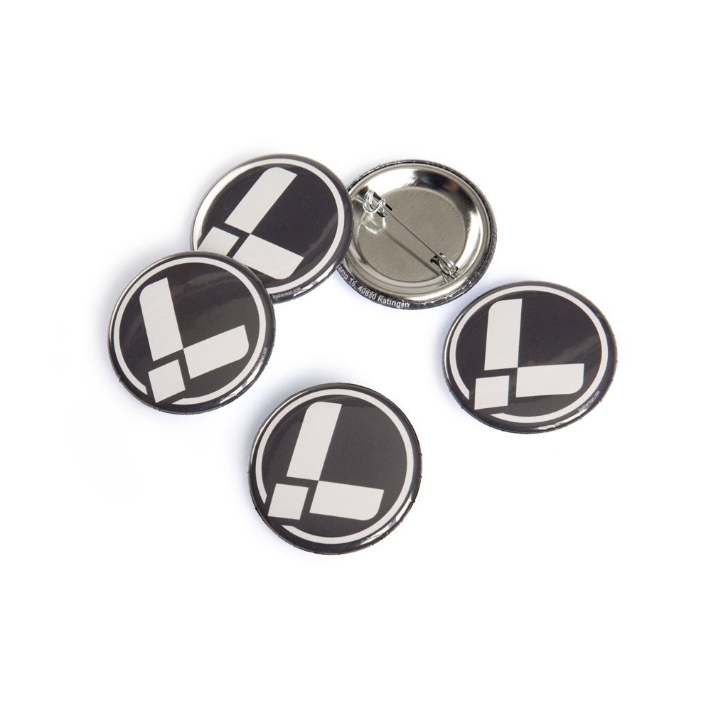 Werbe-Metallbutton 37mm vollflächig individuell bedruckt, kleiner Werbeträger mit großer Sichtbarkeit.