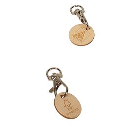 Einkaufswagenchip-aus-holz-mit-gravur