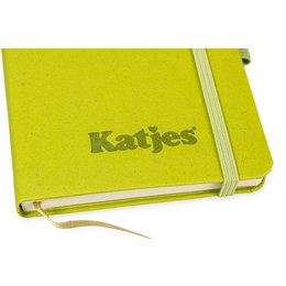 Nachhaltig: Aus Äpfeln hergestellt! Notizbuch „Appeel“ Format A6 mit Logoprägung für Katjes