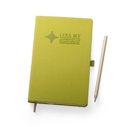 Nachhaltiges Notizbuch mit Blindprägung aus Apfelpapier.