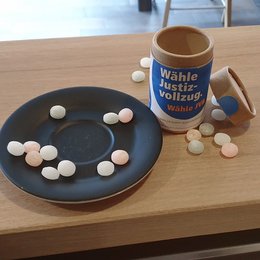 Bonbondose aus Papier, biologisch abbaubar, umlaufend bedruckt