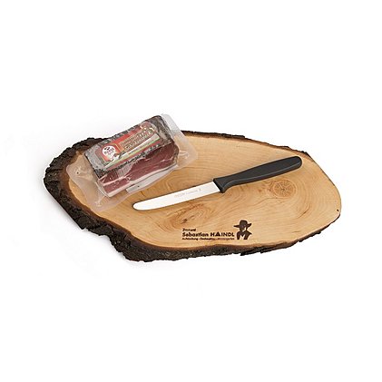 Ovales Brotzeibrett mit Rinde und Logo-EInbrand