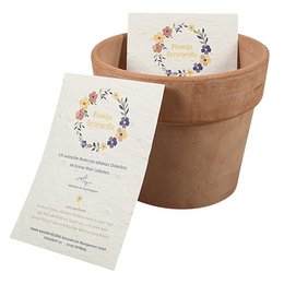 Nachhaltige Werbebotschaft auf Samenpapier-Postkarte