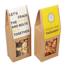 Nuss-Snack in Faltschachtel, recyclebar, mit Werbeetikett bedruckt