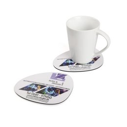 Vollflächig bedruckter Tassenuntersetzer aus Hart-PVC in Sonderformen