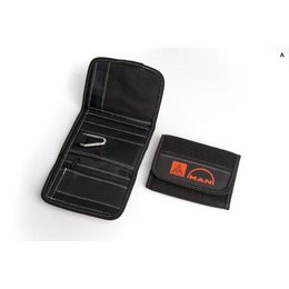 Textiles Werbegeschenk: sportliche Geldbörse individuell bedruckt für IG Metall, München