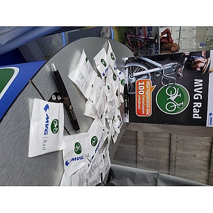 Traubenzucker-Drops in bedruckter Werbetüte