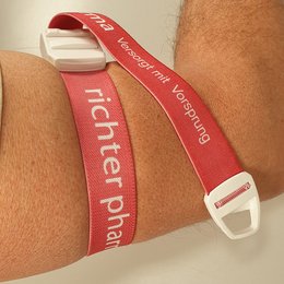 Venenstauband für die Anwendung in Arztpraxen, mit Werbung im Digitdruck vollflächig auf dem Band gestaltet