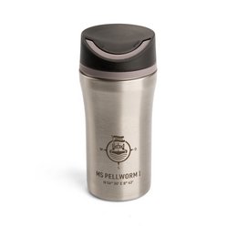 doppelwandiger Coffee-to-go-Becher aus metall mit  Logo- Lasergravur, spülmaschinengeeignet