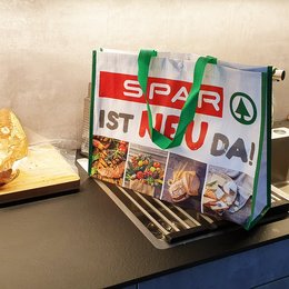 Robuste Einkaufstasche aus PP Woven Material bedruckt mit individuellem Design