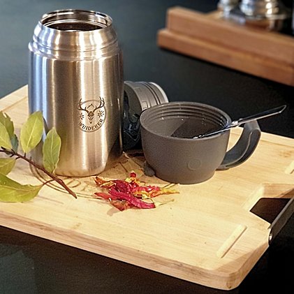 Praktischer Thermo-Lunchpot und individuellem Logo-Lasergravur