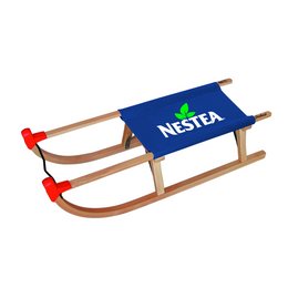 Winterspaß – bedruckte Holzschlitten als sportliches Werbemittel